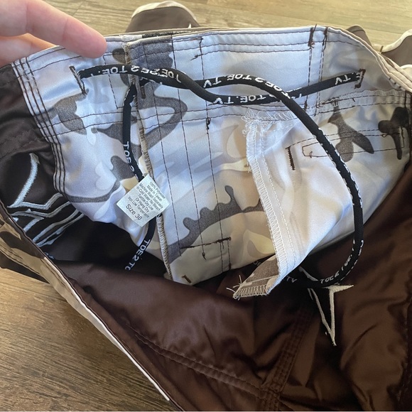 Toe 2 Toe mma camo fight shorts 30 - Picture 8 of 8